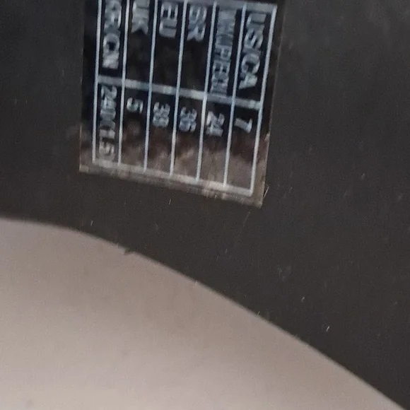 Forever 21 Women's Size 7 Faux Leather 4 inch Heel Boot - Picture 10 of 11